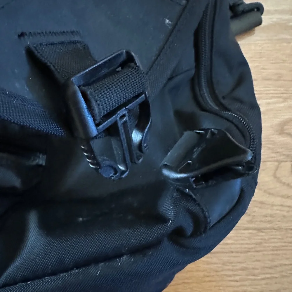 REI Black Messenger Bag Satchel Shoulder Bag